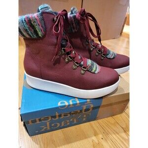 OTBT Women's Roam Platform Cold Weather Boots, Vegan Leather, Insulated, Size 8